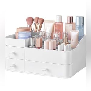 Make up / cosmetics organizer